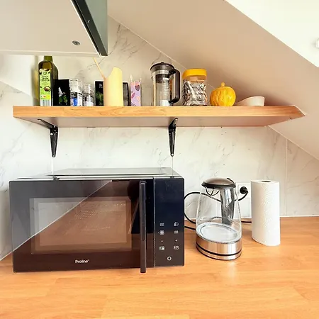 Contemporary Bright & Equipped